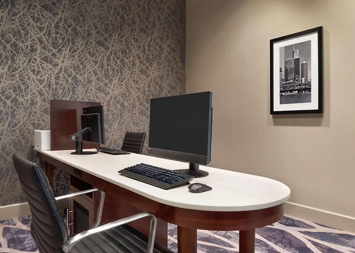 Hotel Homewood By Hilton Downtown South Loop
