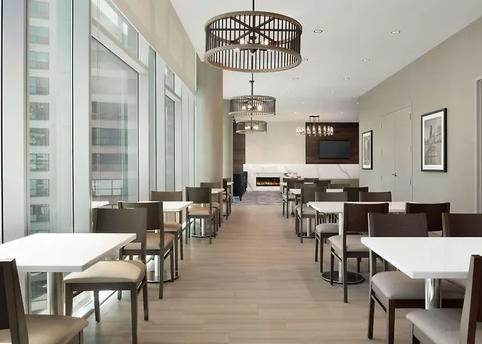 Homewood By Hilton Downtown South Loop Hotel